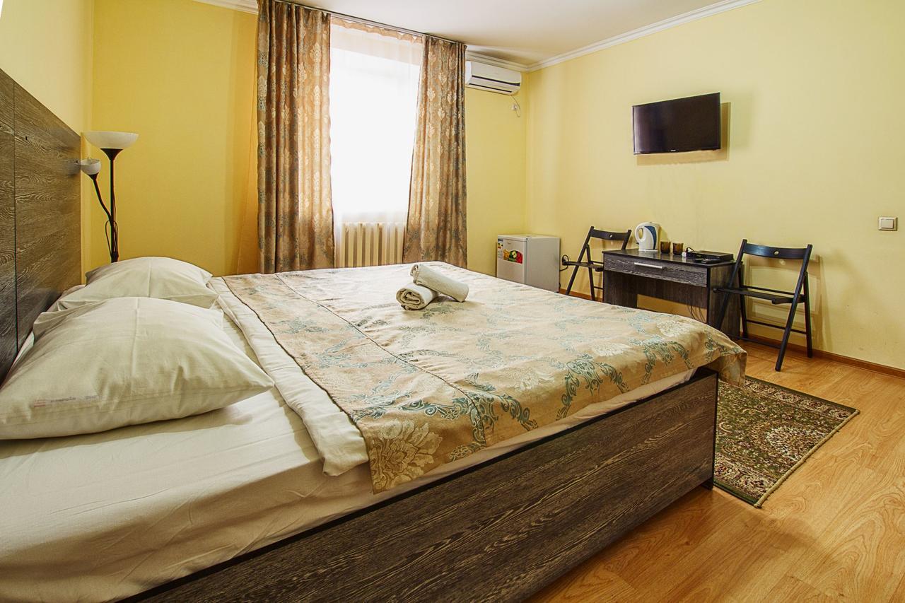 Bereket Hotell Astana Exteriör bild